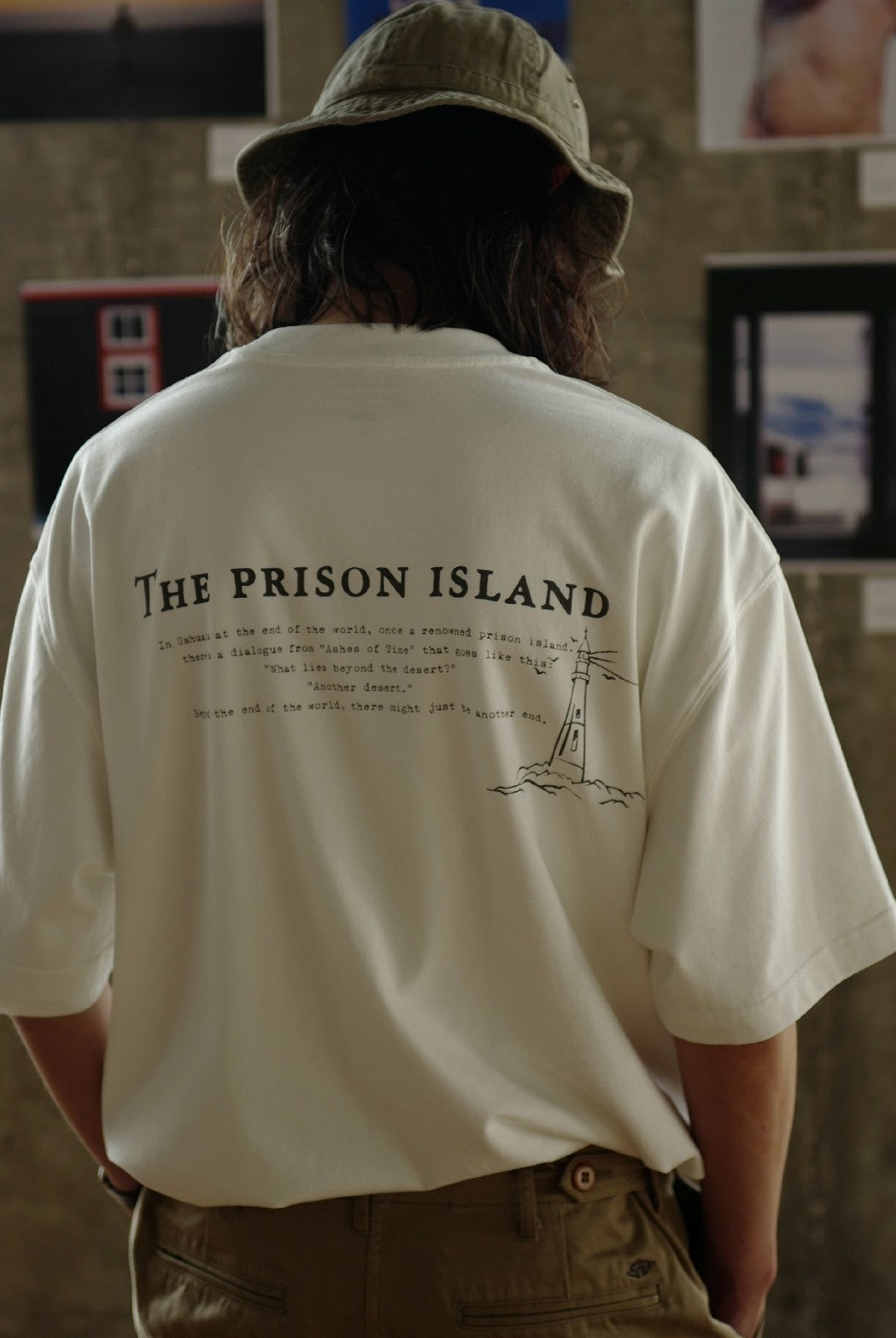 USAGE Air Spun Cotton Graphic T Shirt in White - On Model