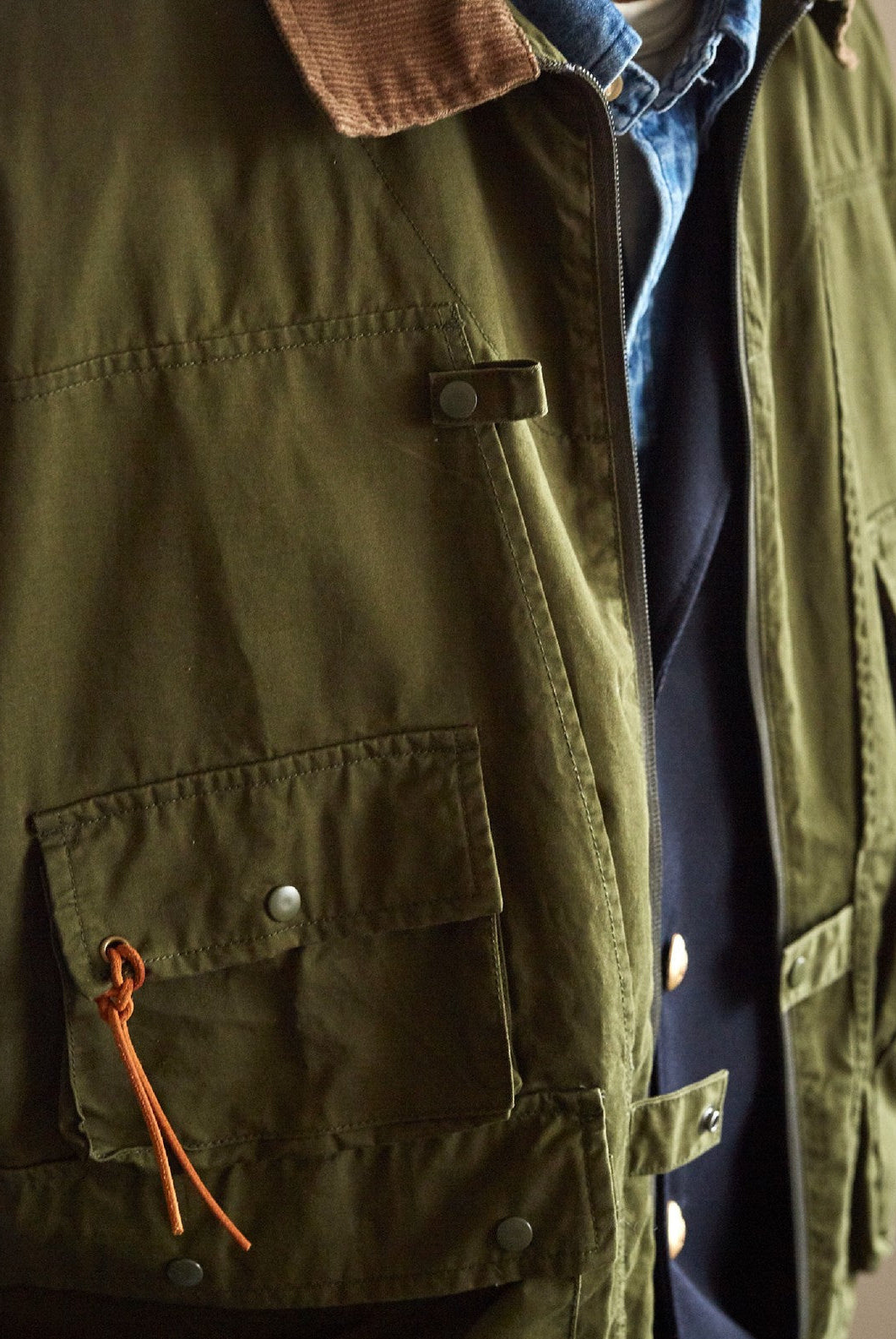 USAGE Corduroy Collar Cotton Fishing Jacket in Olive - On Male Model