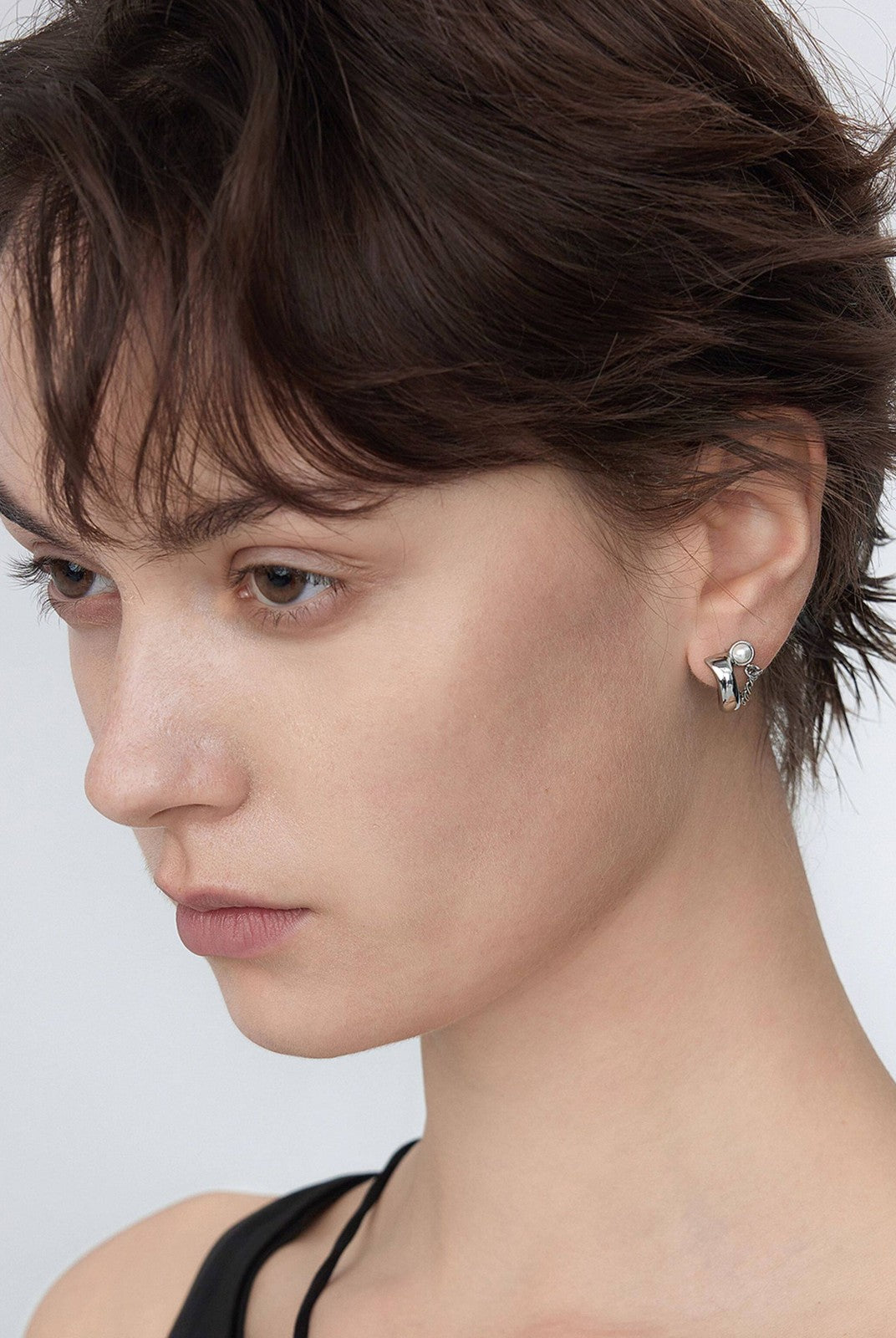 BLACKHEAD Pearl Chain C Shape Earrings in Silver - On Female Model