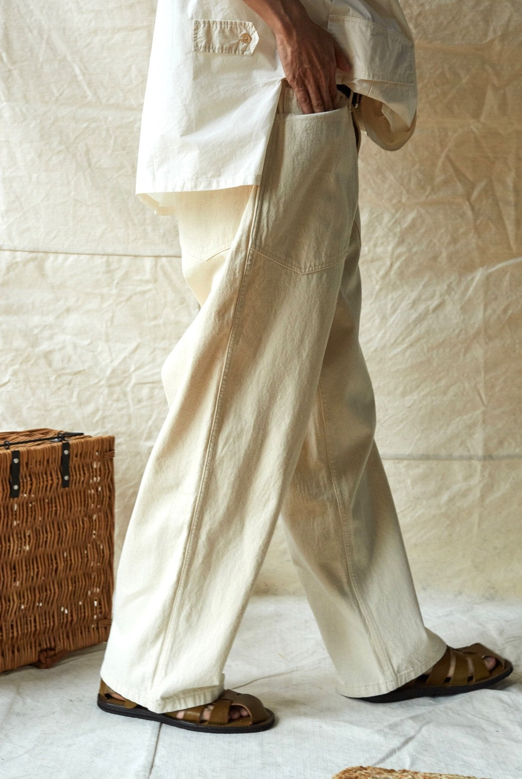 USAGE Vintage Neppy Cotton Straight Leg Jeans in Cream - On Model