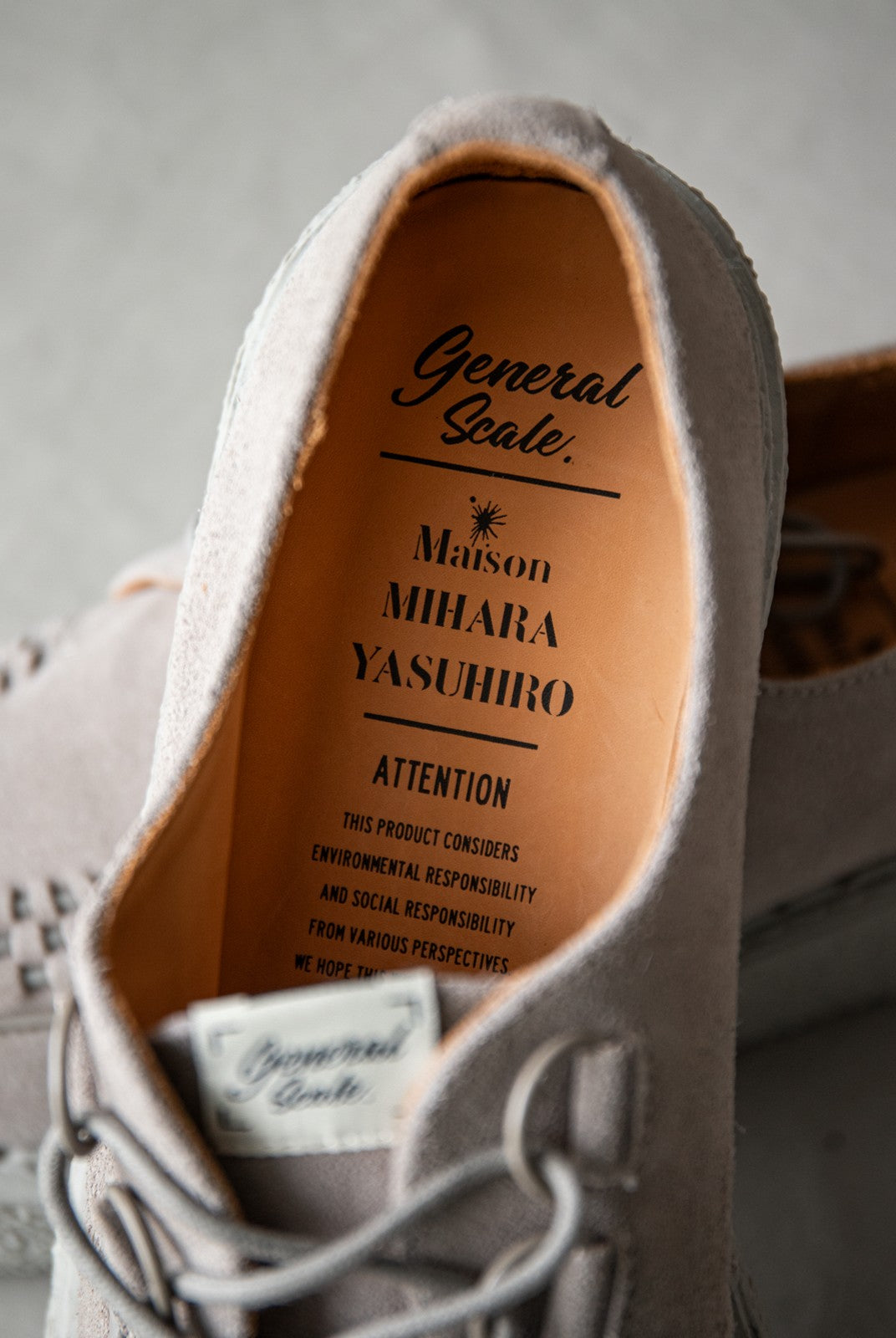 SOD Woven Suede Platform Sneakers in Gray - Detail