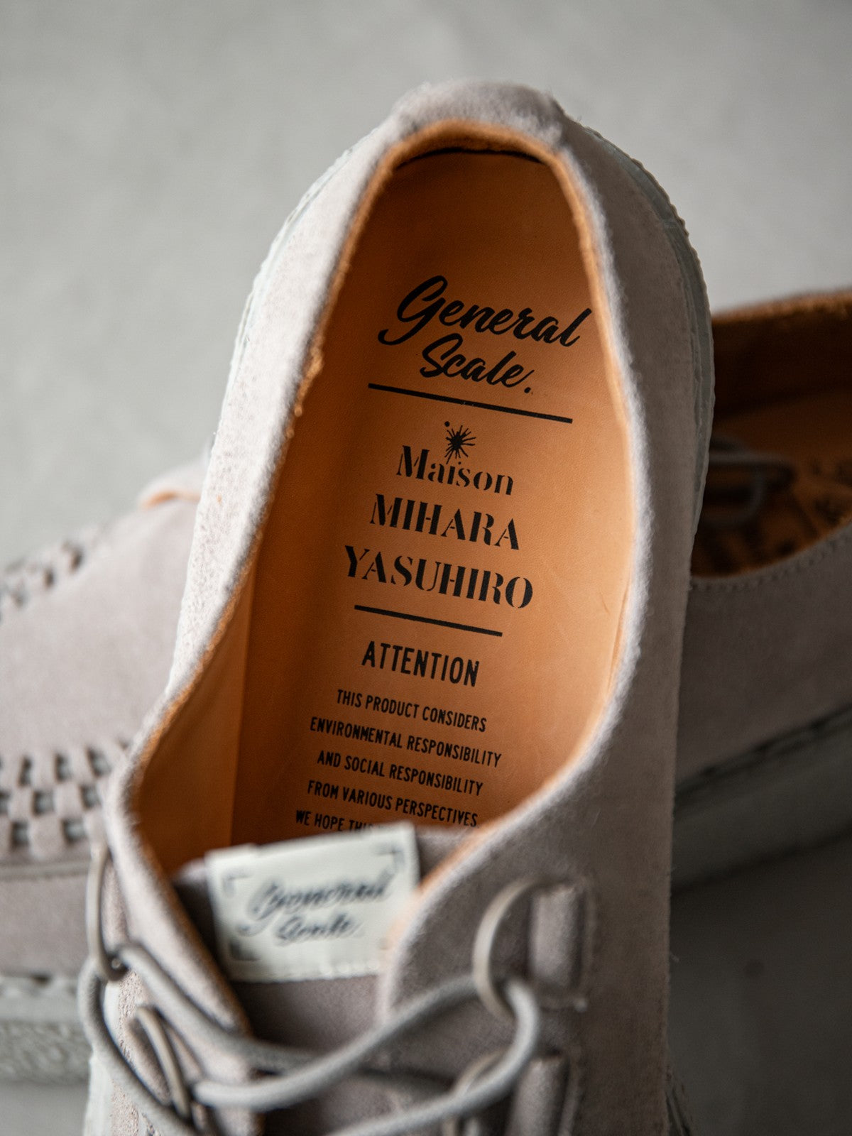 SOD Woven Suede Platform Sneakers in Gray - Detail
