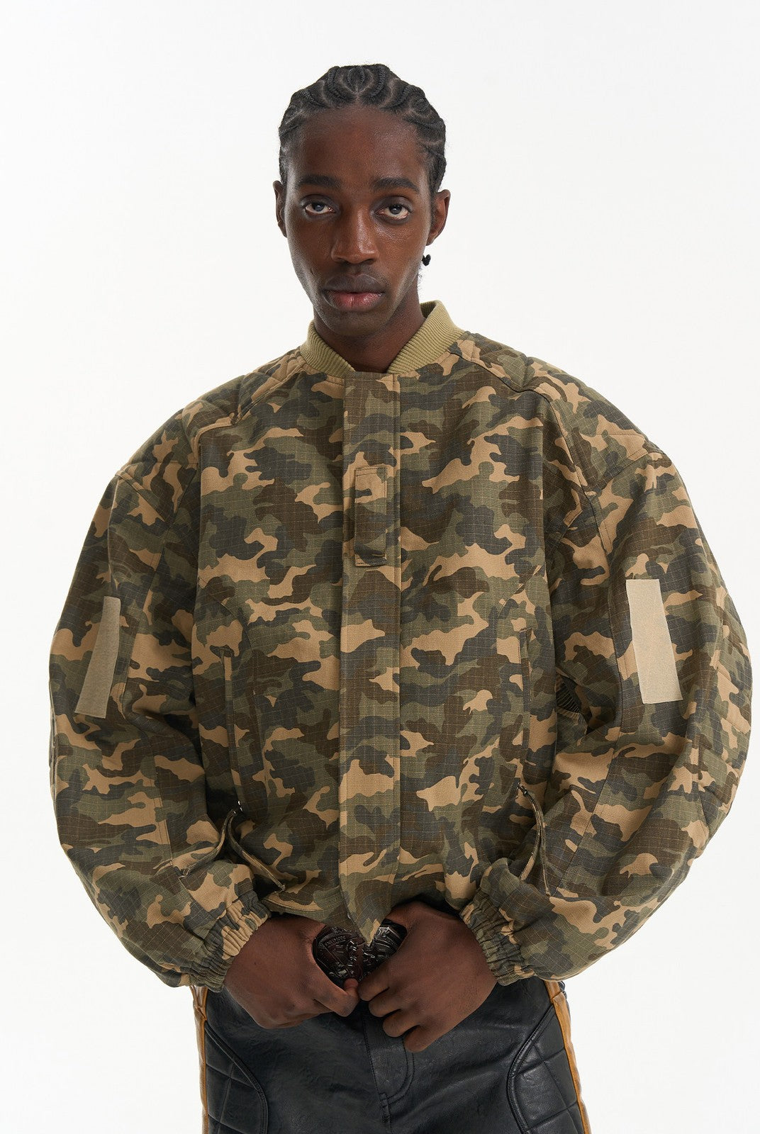 BLINDNOPLAN Heavyweight Cotton Camouflage Bomber in Beige - On Male Model