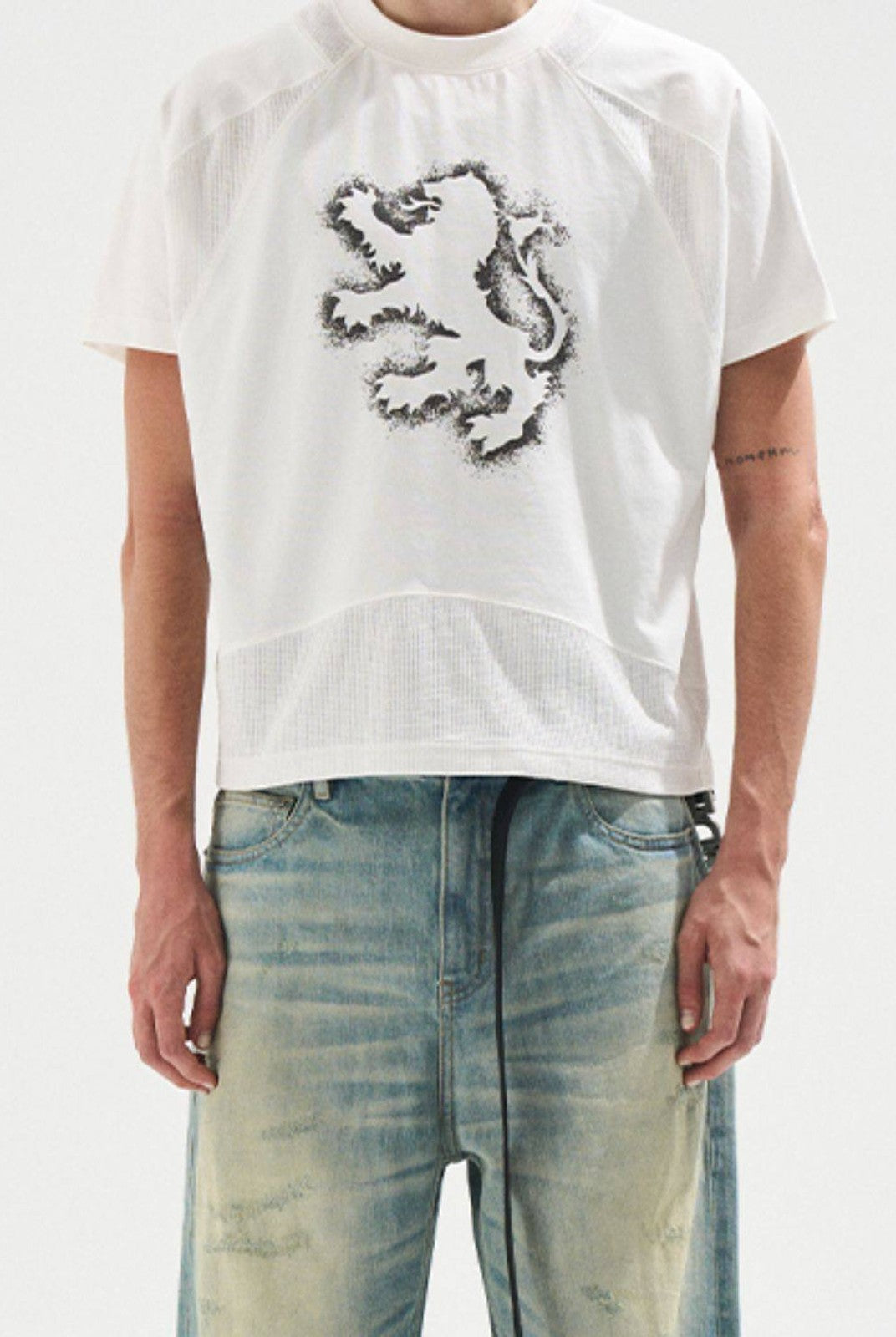 BLINDNOPLAN Sorona Panelled Graphic T Shirt in Blue - On Male Model