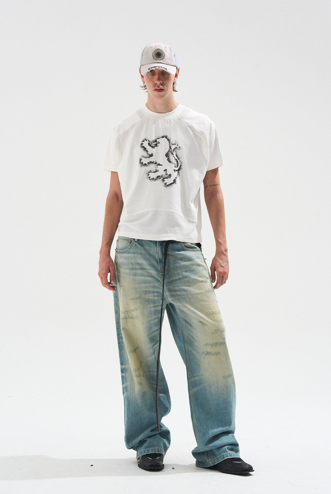 BLINDNOPLAN Sorona Panelled Graphic T Shirt in Blue - On Male Model