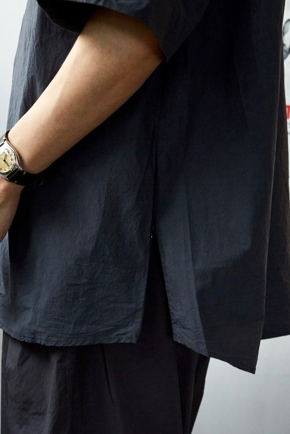 USAGE Cotton Crinkle Short Sleeve Shirt in Navy Blue - On Model