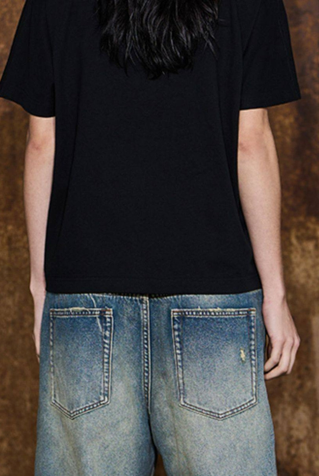 BLINDNOPLAN Distressed Washed Straight Jeans in Blue - On Model