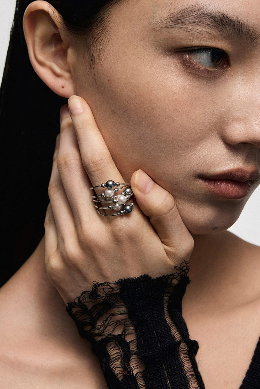 BLACKHEAD Entwined Pearl Steel Ring in Silver - On Female Model