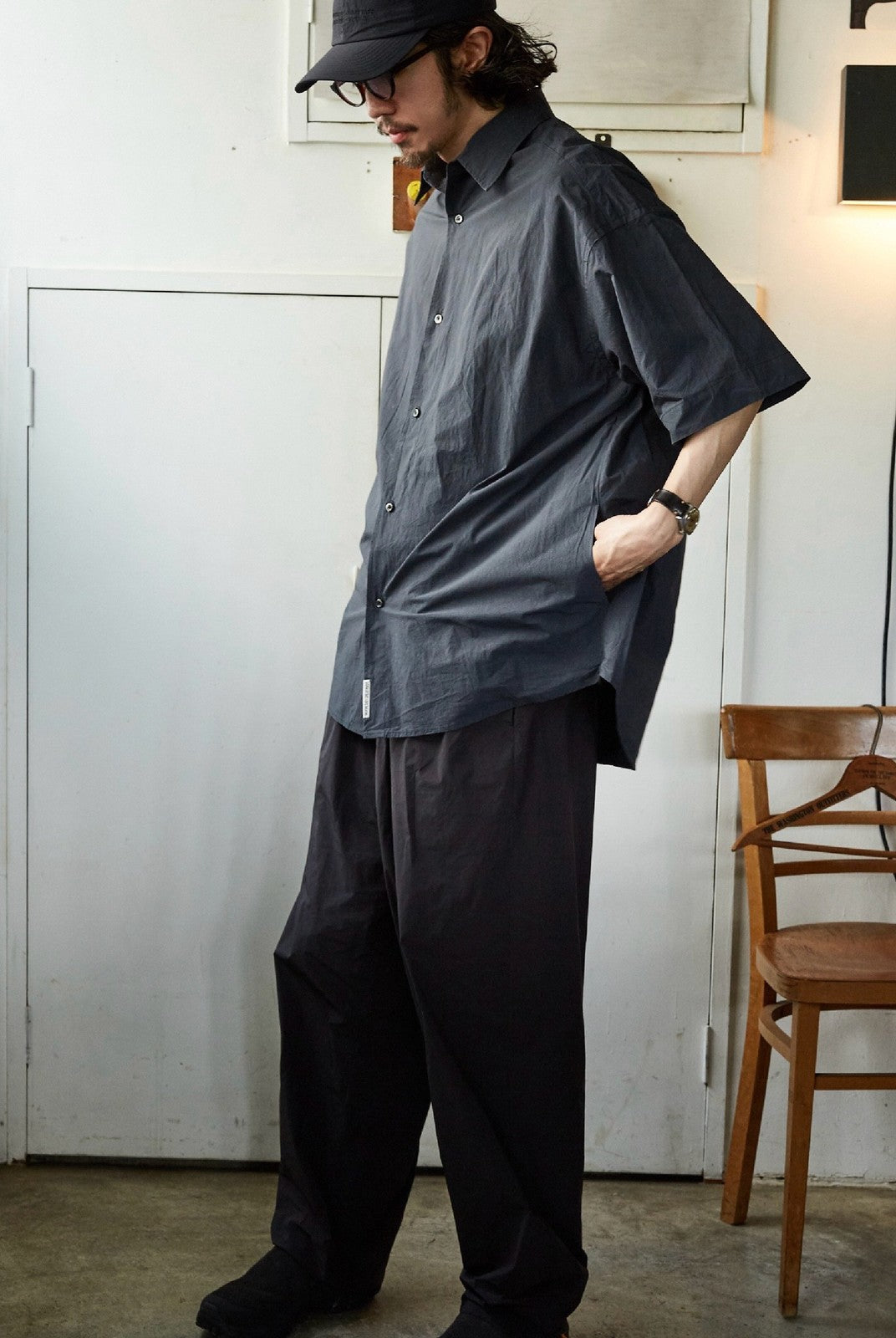 USAGE Cotton Crinkle Short Sleeve Shirt in Navy Blue - On Male Model