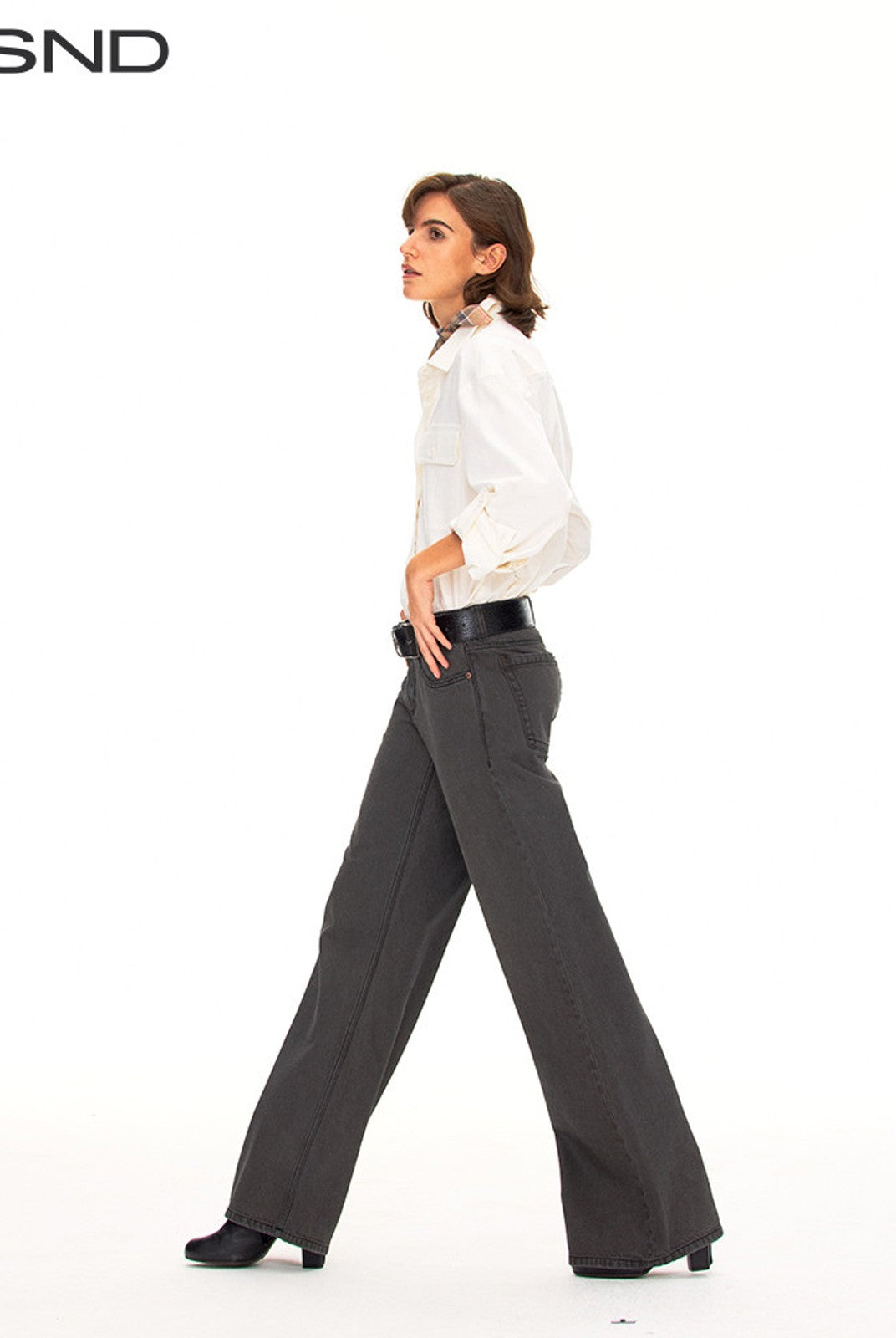 FaxCopyExpress Vintage Wash Gray Jeans in Gray - On Female Model