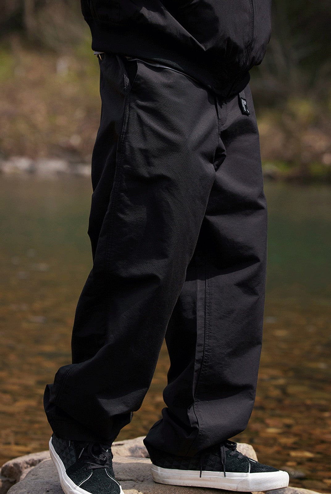 SOD Belted Cotton Nylon Tapered Pants in Black - On Model