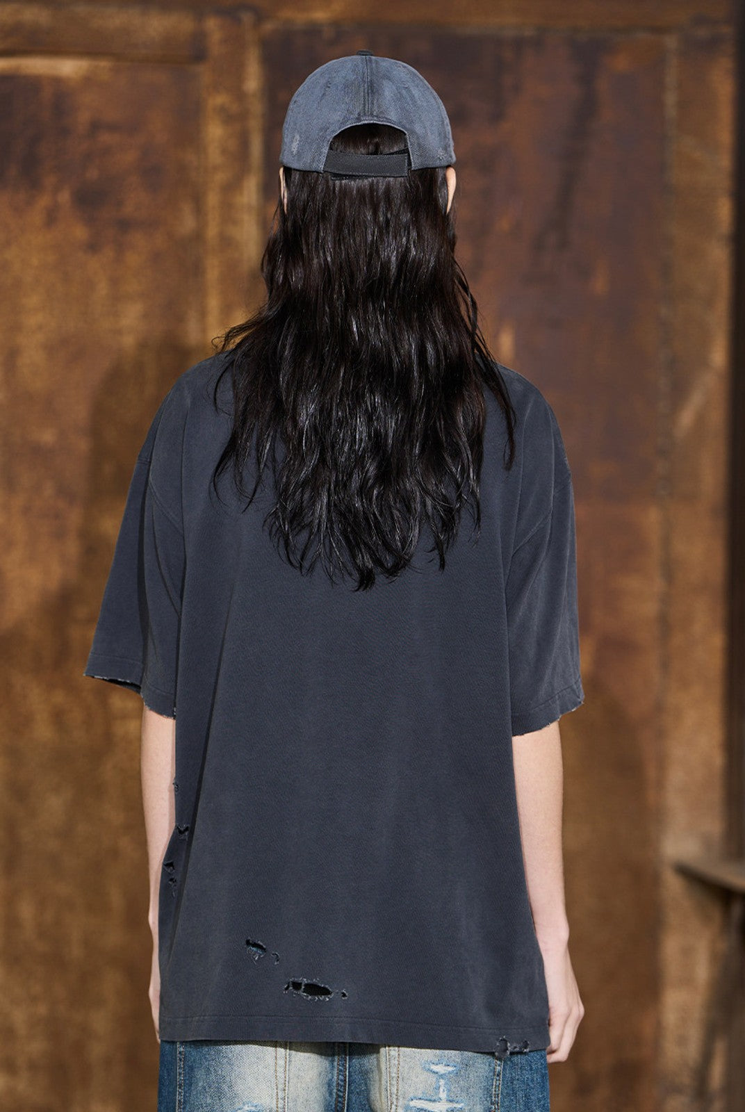 BLINDNOPLAN Distressed Washed Graphic Cotton T Shirt in Gray - On Model