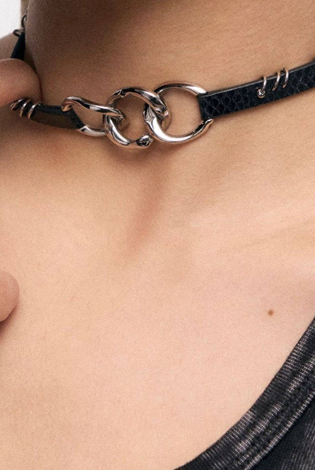 BLACKHEAD Three Snakes Piercing Choker in Black - On Female Model