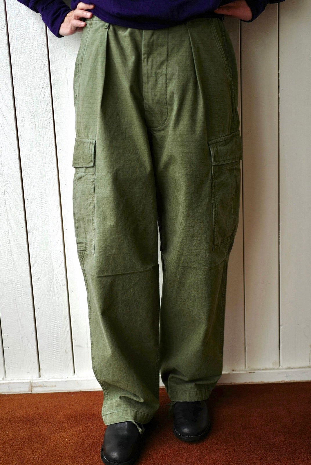 USAGE Heavyweight Ripstop M51 Cargo Pants in Olive - On Model