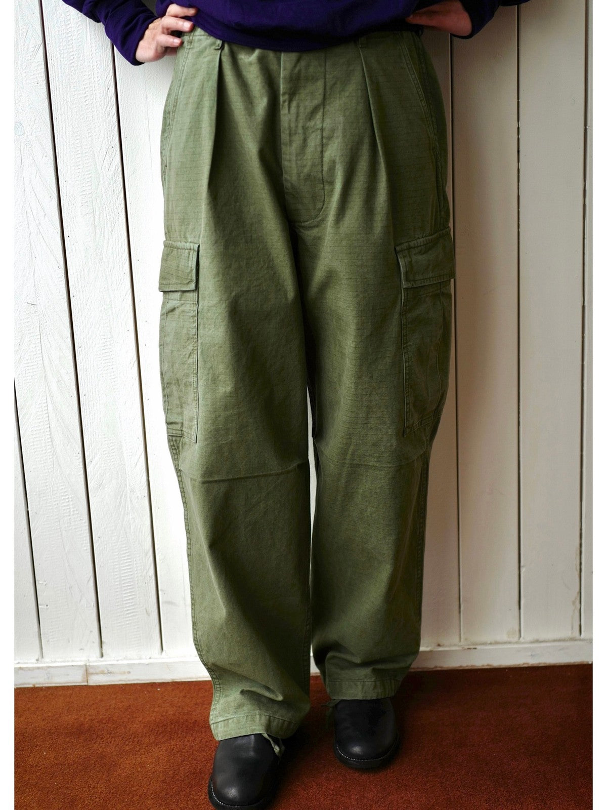 USAGE Heavyweight Ripstop M51 Cargo Pants in Olive - On Model