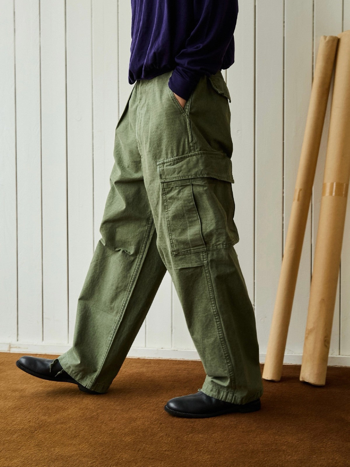 USAGE Heavyweight Ripstop M51 Cargo Pants in Olive - On Model
