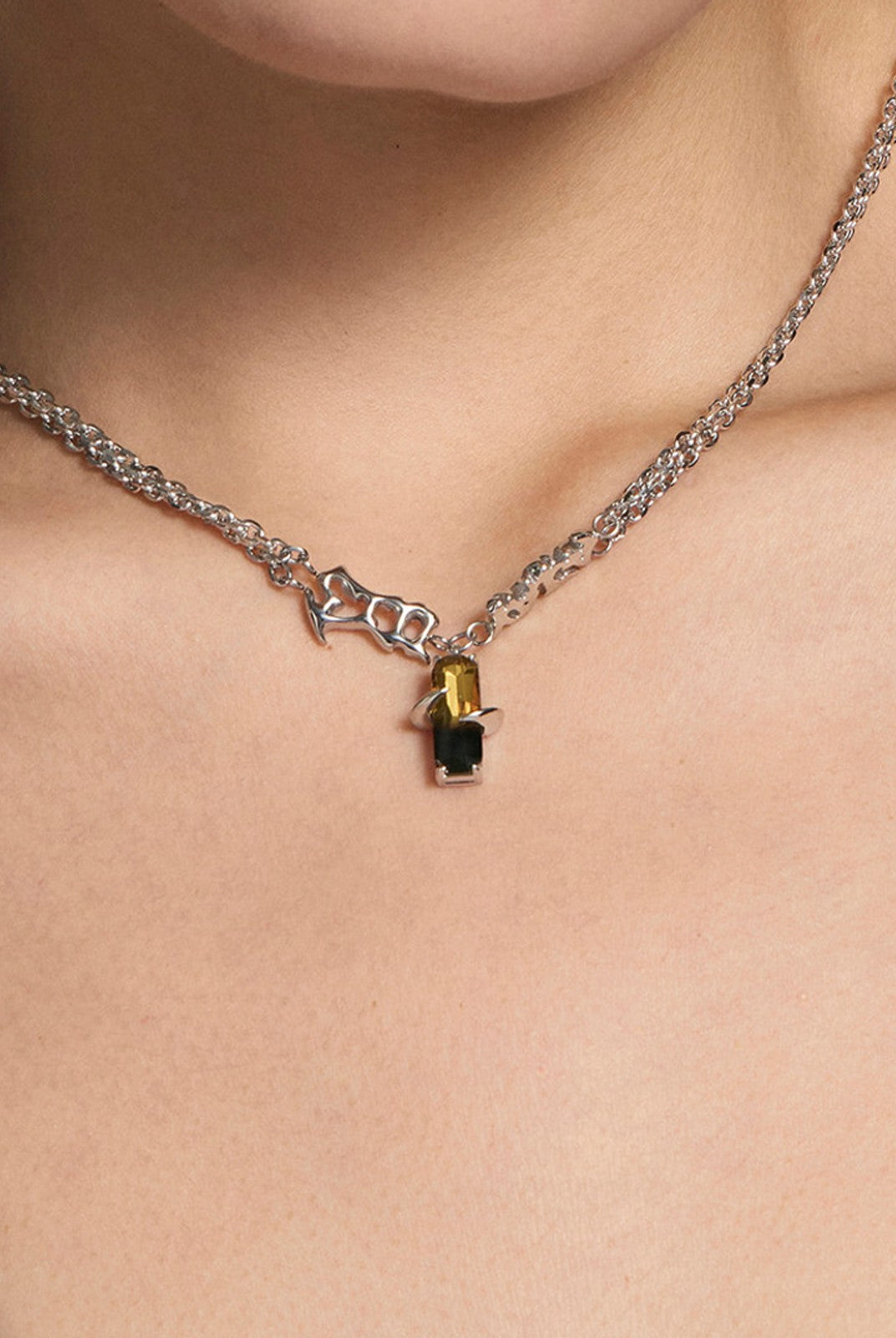 BLACKHEAD Vinyl Wave Gradient Necklace in Silver - On Female Model