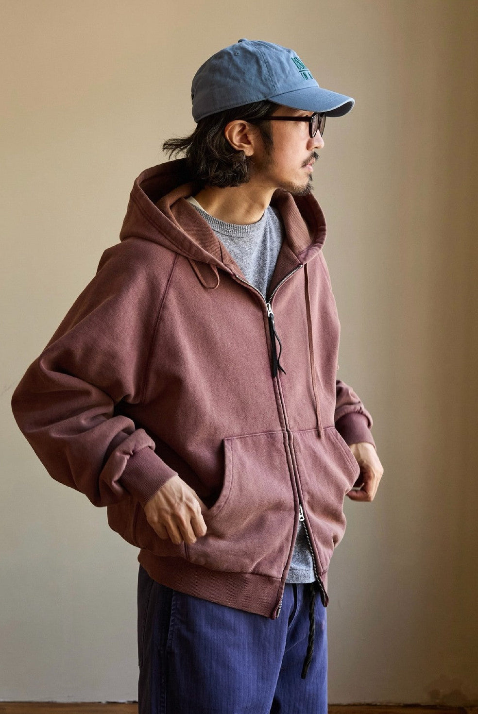USAGE Vintage Washed Double Layer Zip Hoodie in Burgundy - On Male Model