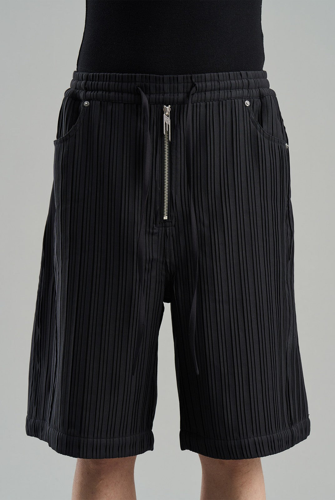 BLINDNOPLAN Textured Rivet Suit Shorts in Black - On Model