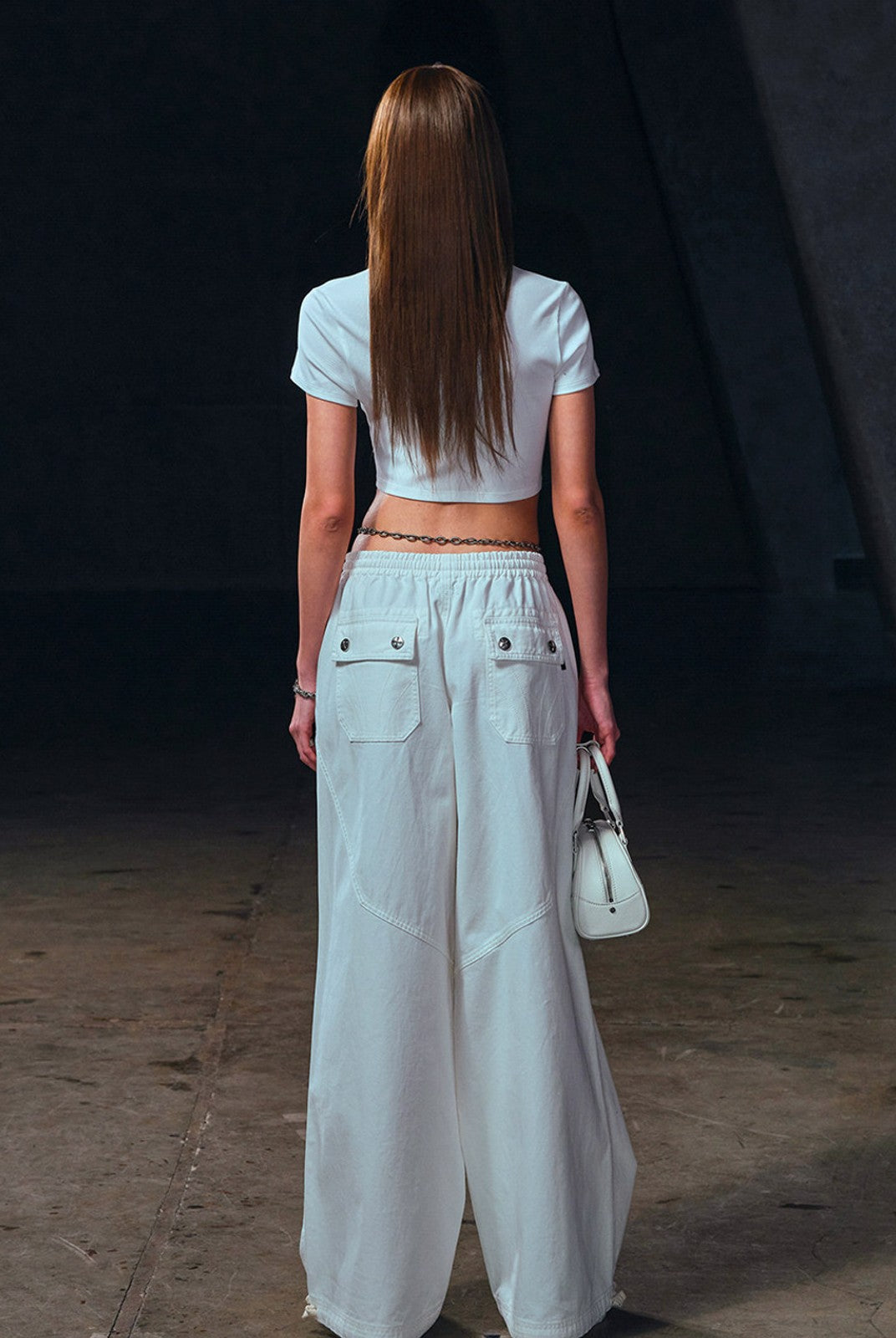 SMFK Wide Leg Cotton Cargo Sweatpants in White - On Female Model