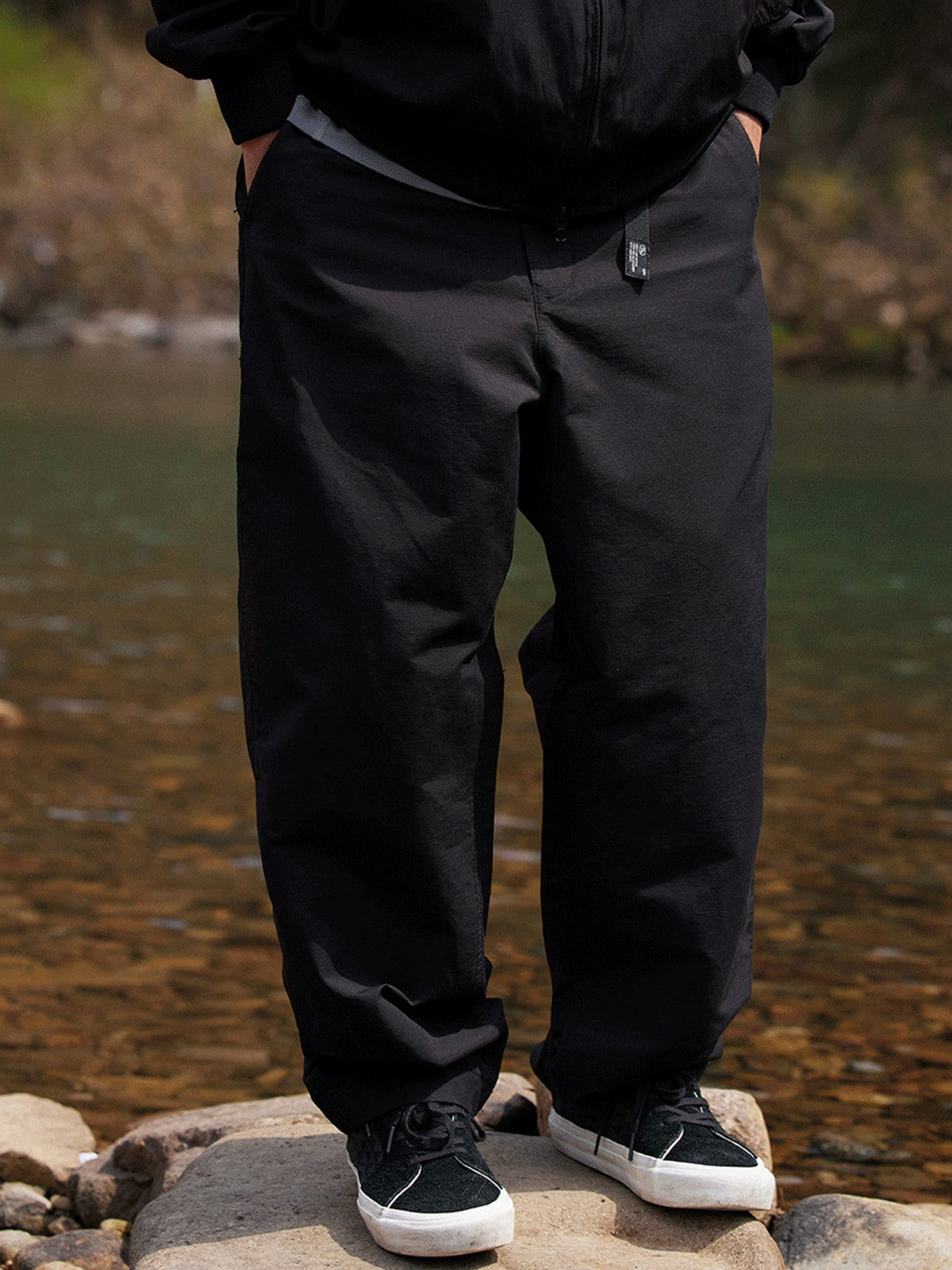 SOD Belted Cotton Nylon Tapered Pants in Black - On Model