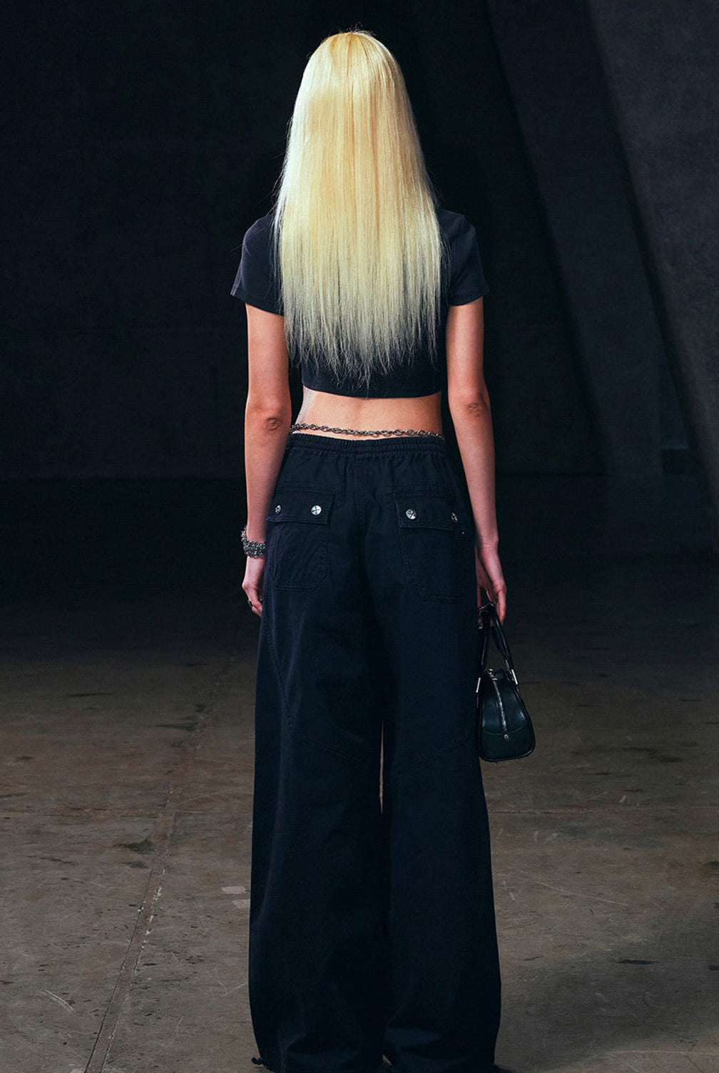 SMFK Wide Leg Cotton Cargo Sweatpants in Black - On Female Model