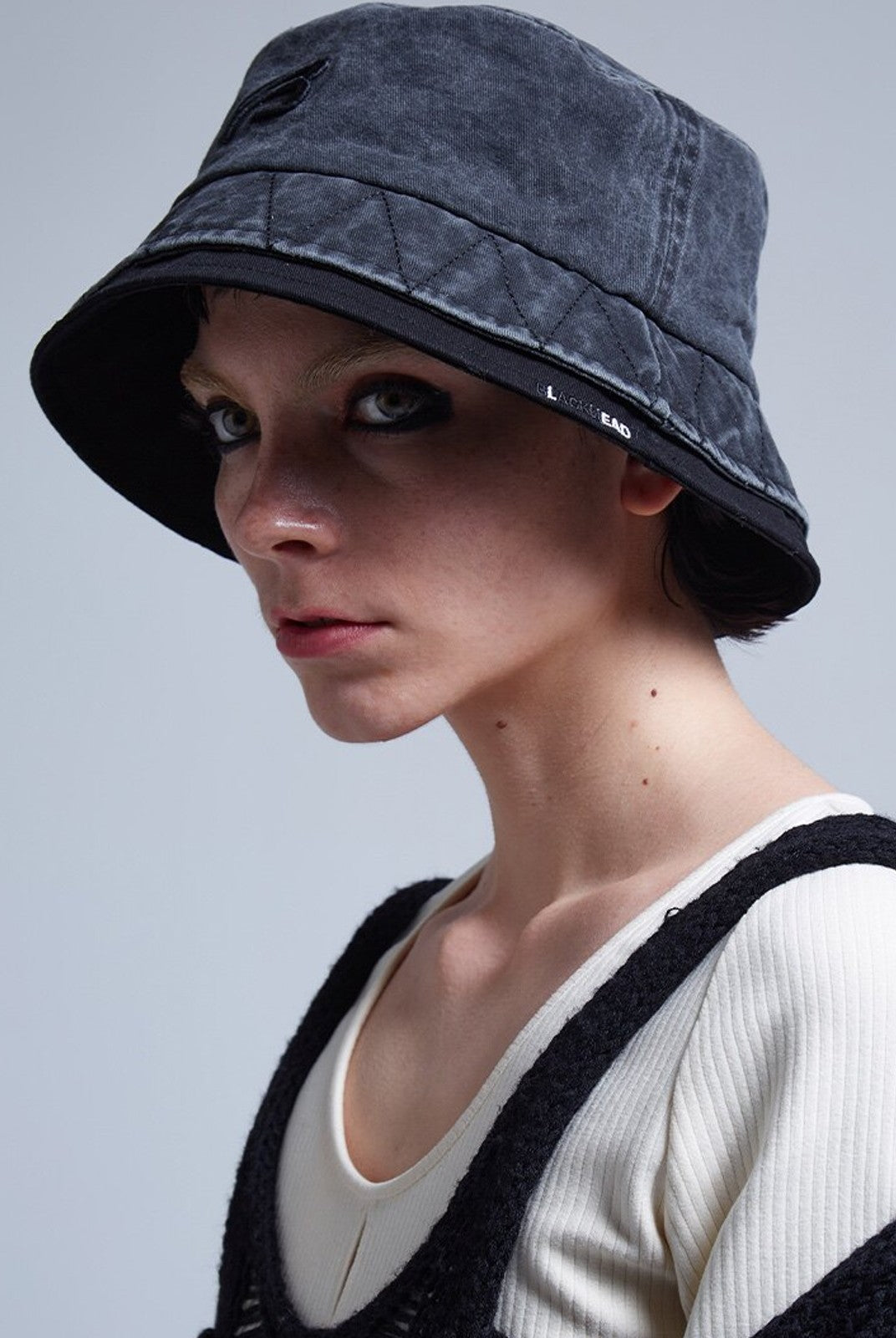 BLACKHEAD Washed Cotton Double Brim Bucket Hat in Gray - On Female Model