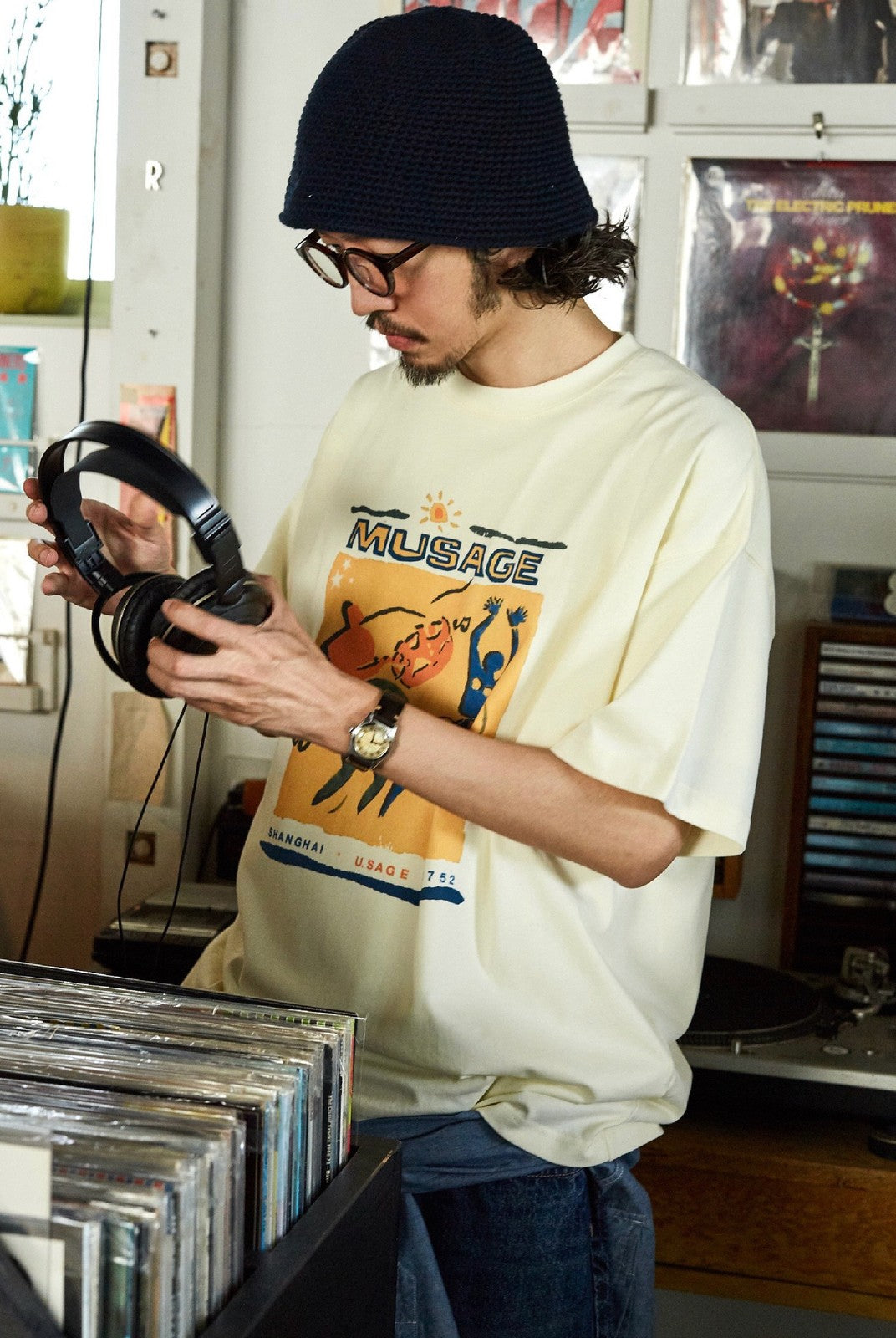 USAGE Heavyweight Graphic Cotton T Shirt in White - On Male Model