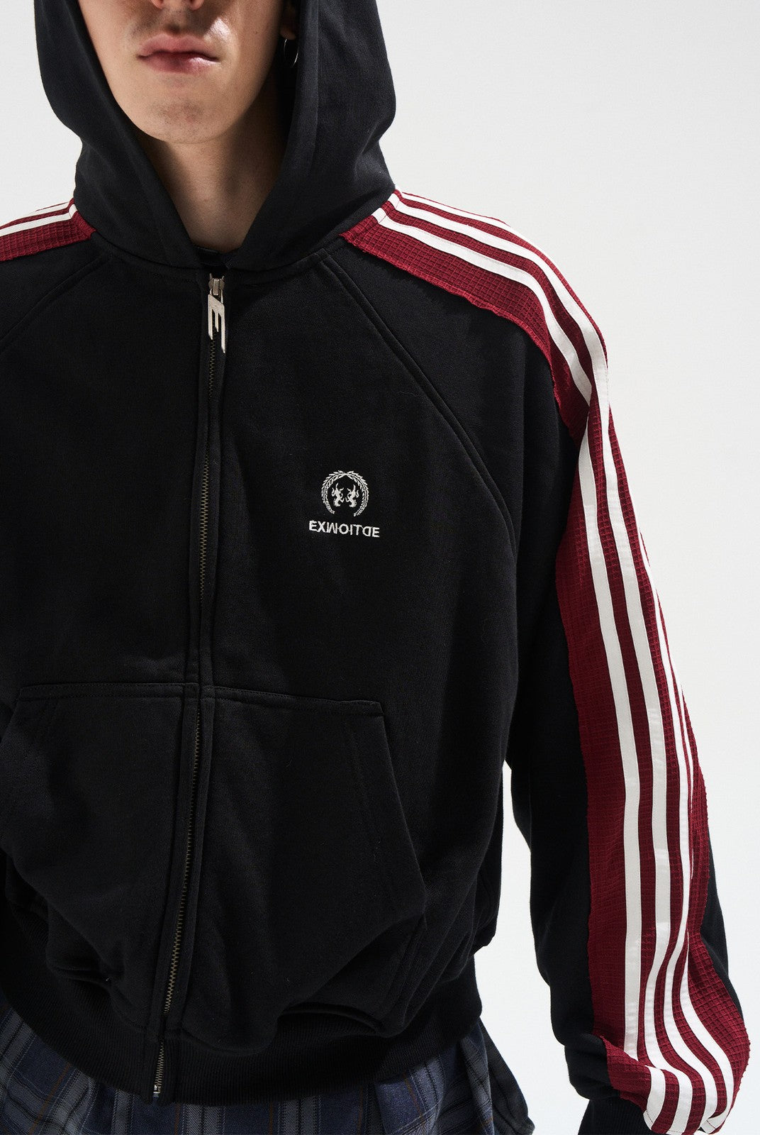 BLINDNOPLAN Contrast Tape Zip Up Hoodie in Black - On Male Model