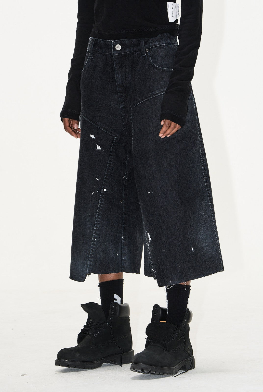 BLINDNOPLAN Ink Splatter Denim Carpenter Shorts in Black - On Model