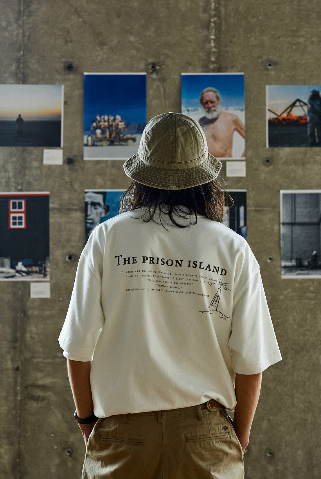 USAGE Air Spun Cotton Graphic T Shirt in White - On Model