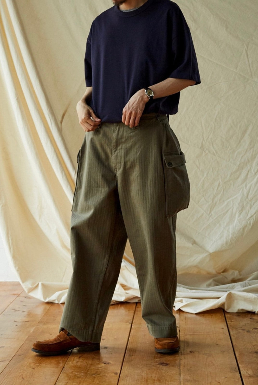 USAGE Heavyweight Herringbone Cargo Pants in Olive - On Male Model