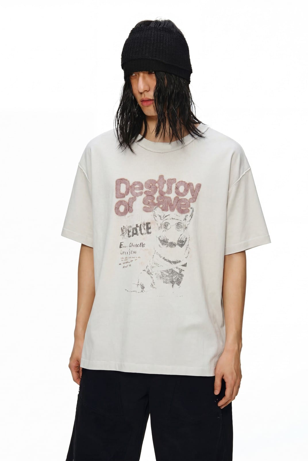 D5ove Vintage Peace Puppy Print T Shirt in White - On Male Model