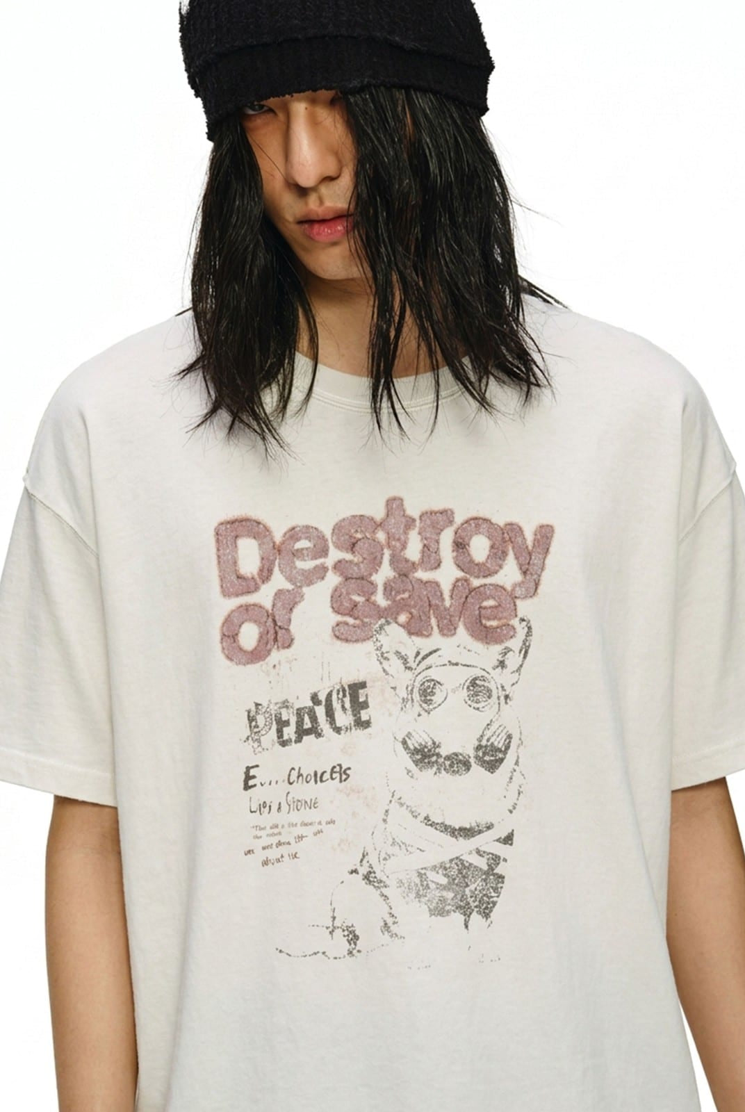 D5ove Vintage Peace Puppy Print T Shirt in White - On Male Model
