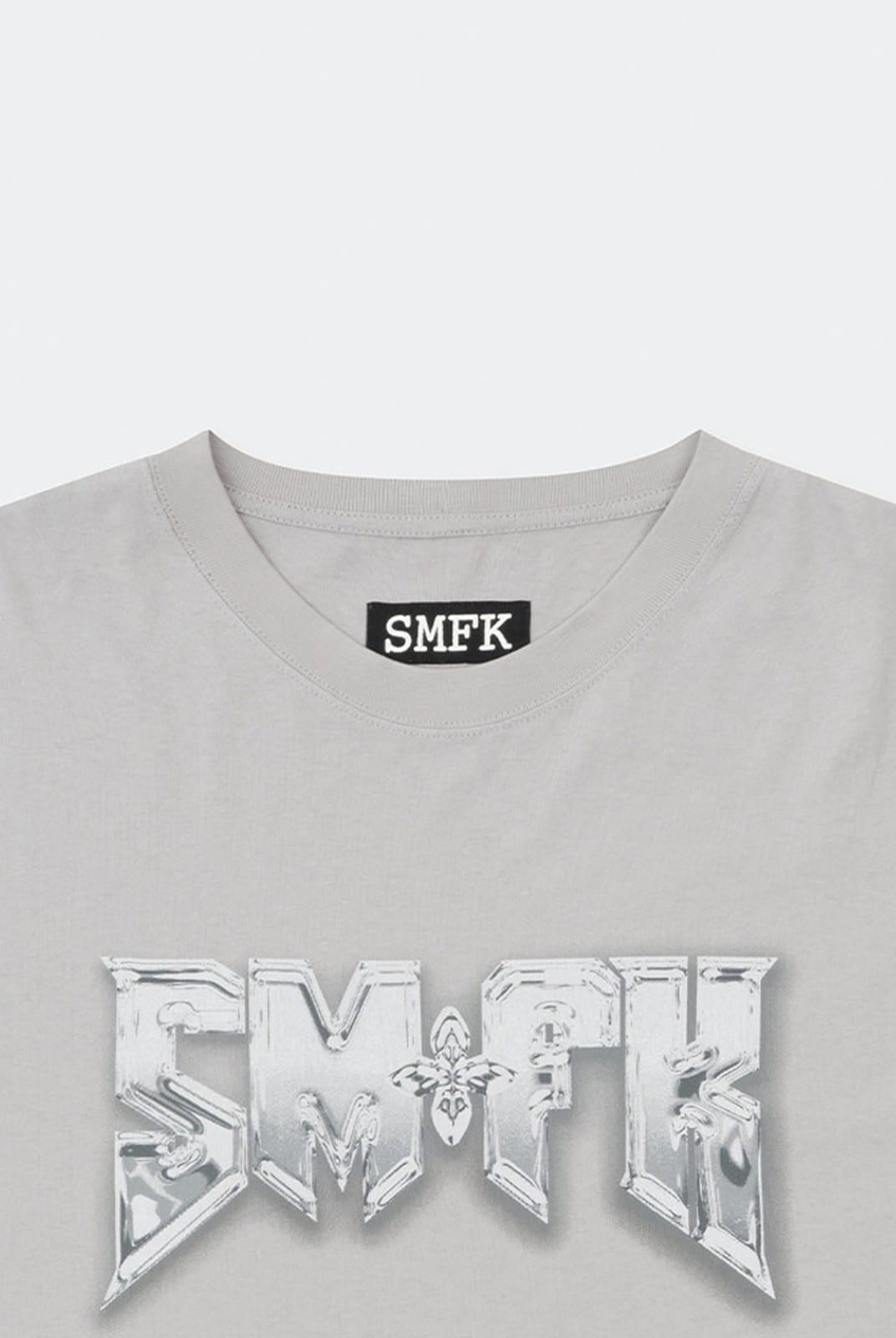 SMFK Metallic Logo Cotton T Shirt in Gray - Detail