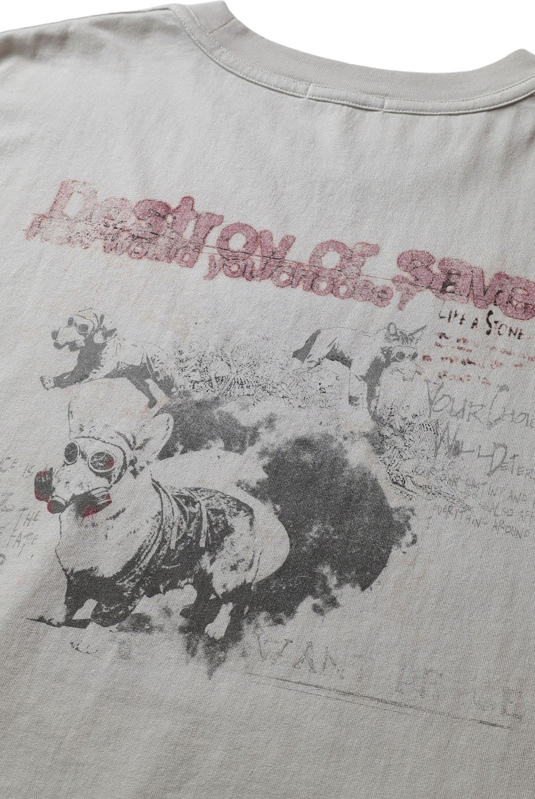 D5ove Vintage Peace Puppy Print T Shirt in White - Detail