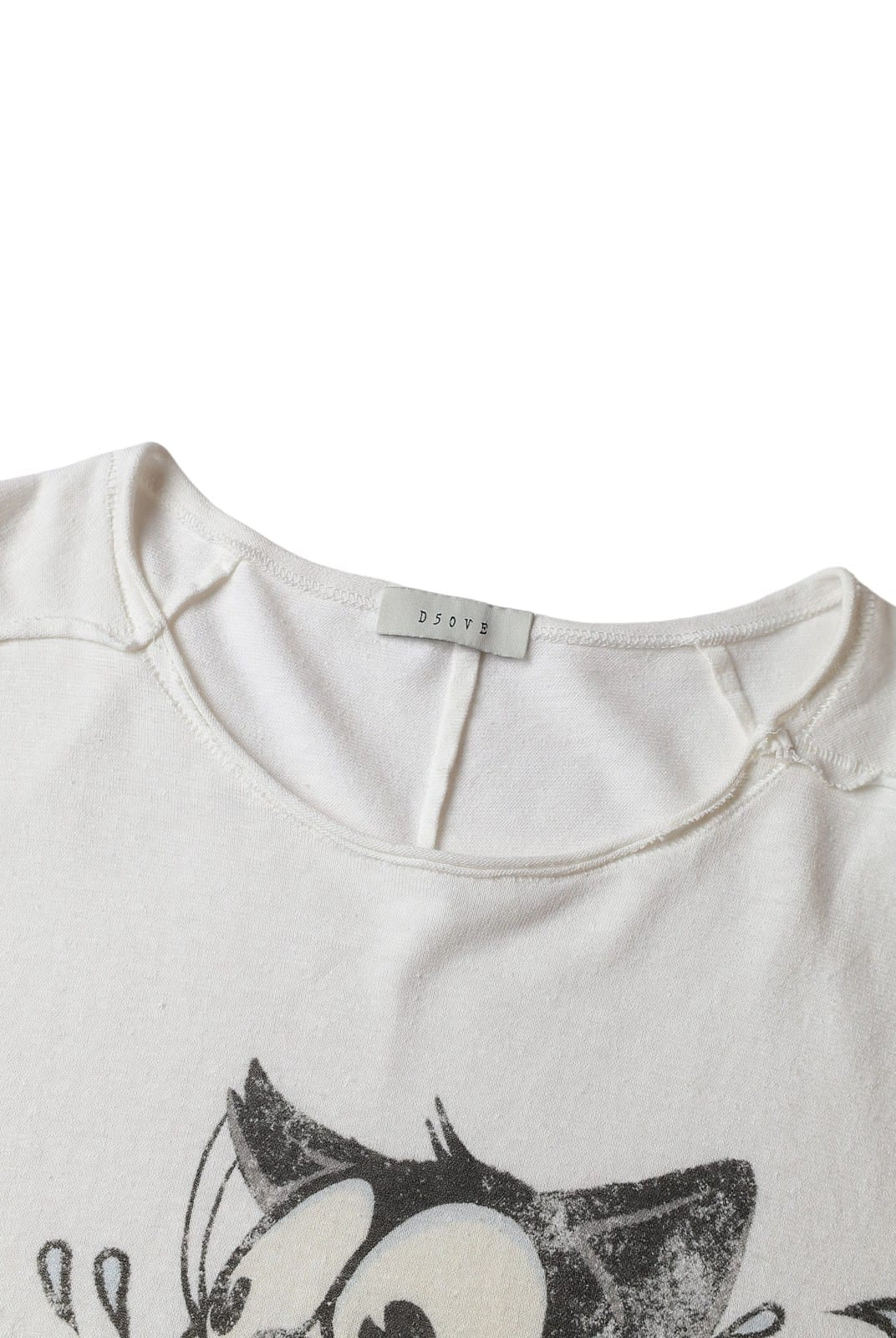 D5ove Vintage Boxing Print Cotton Linen T Shirt in White - Detail