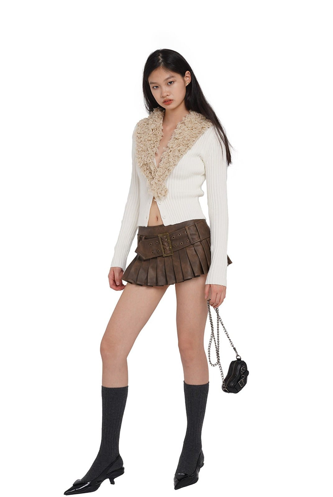 SweetChilling Leather Heart Buckle Chain Bag in Black - On Female Model
