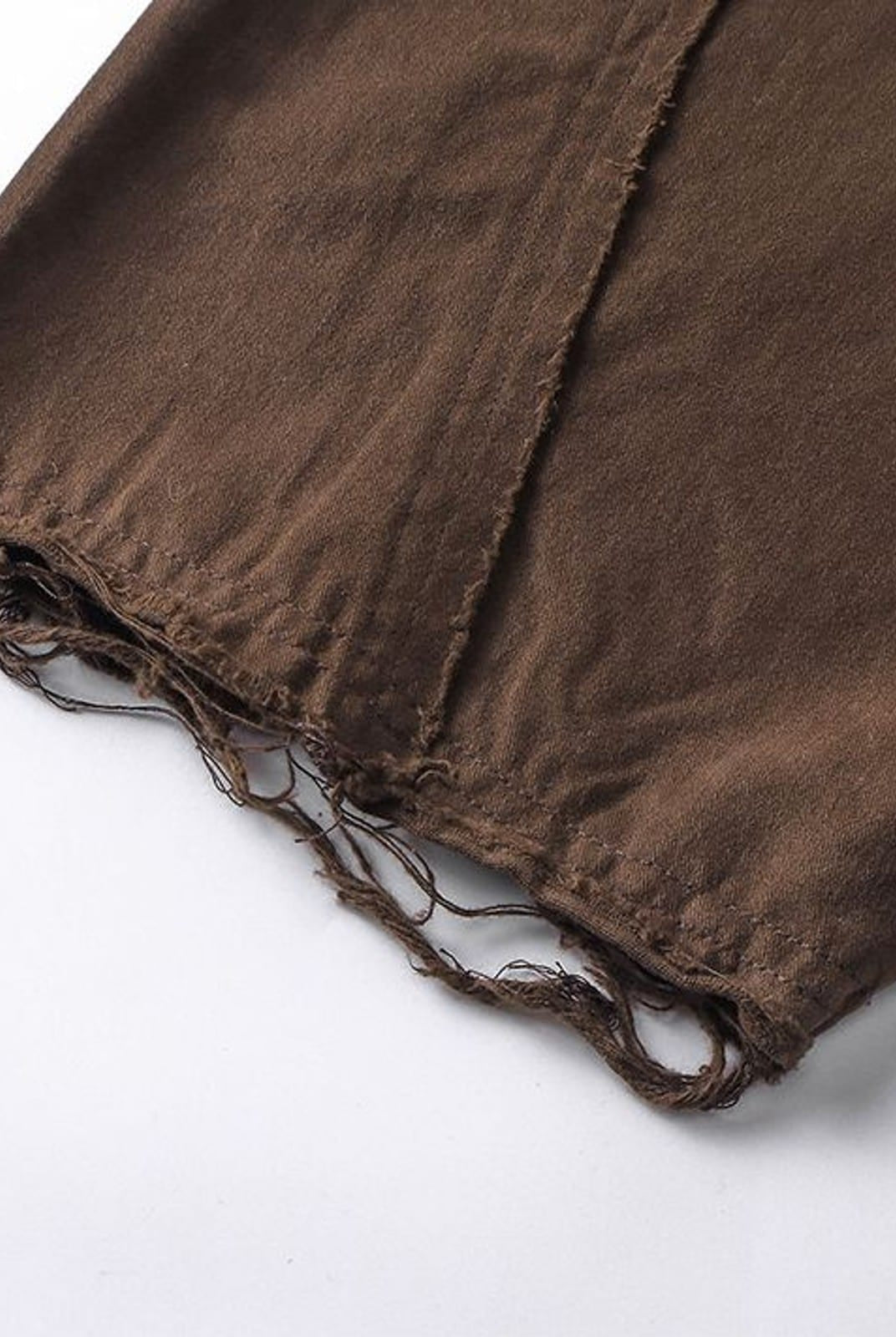 D5ove Raw Hem Boxy Short Sleeve Shirt in Dark Brown - Detail
