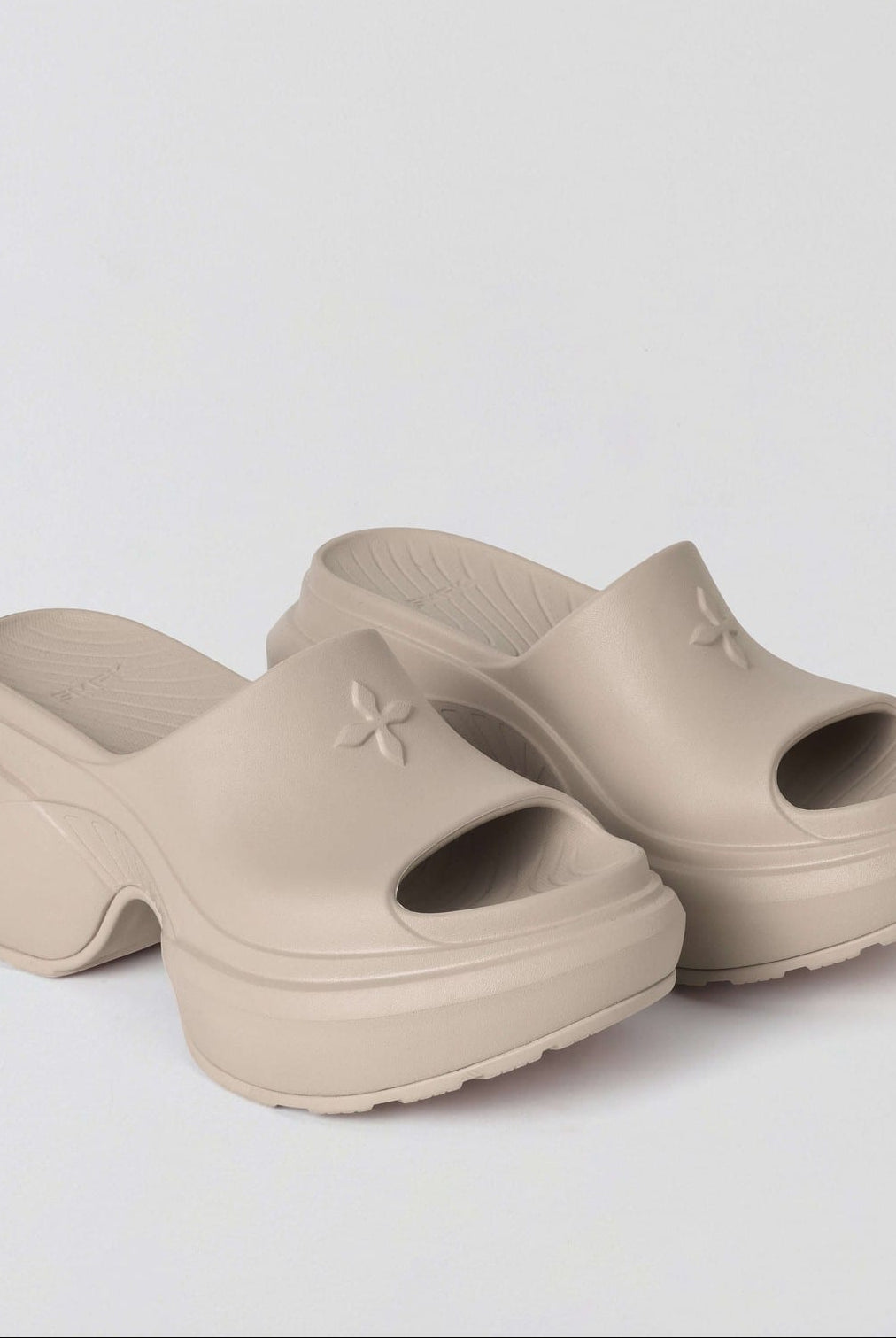 SMFK Molded Platform Slide Sandals in Beige