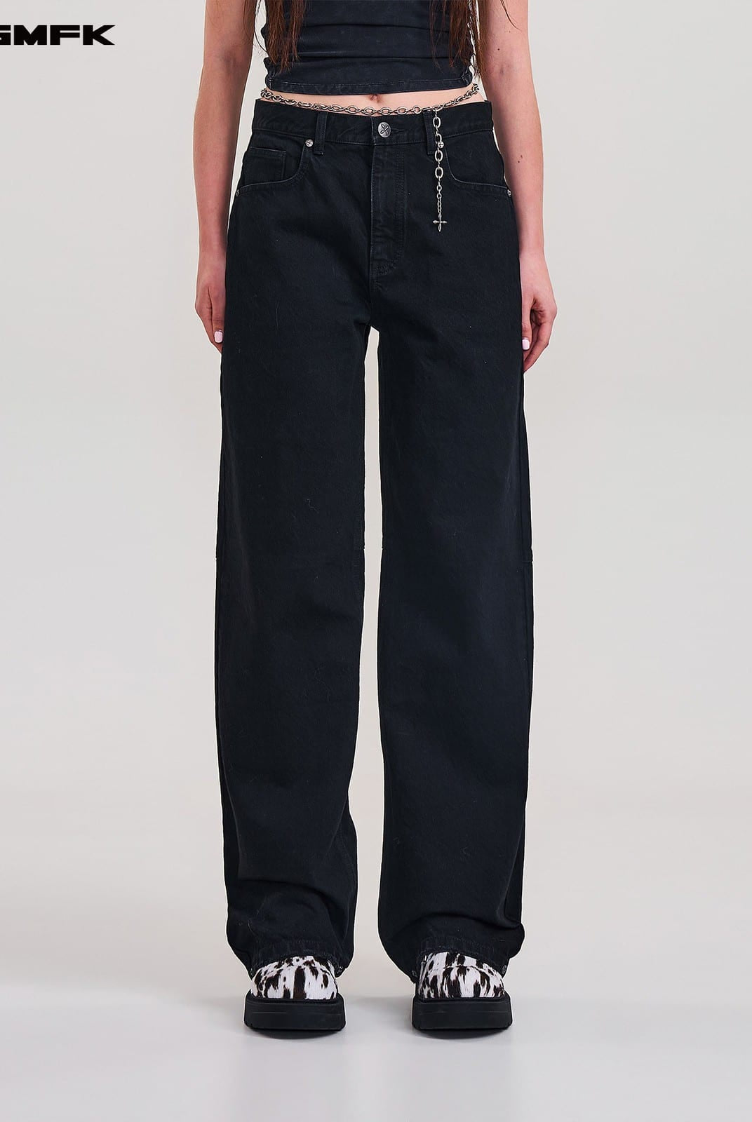SMFK Washed Wide Leg Denim Jeans in Black - On Female Model