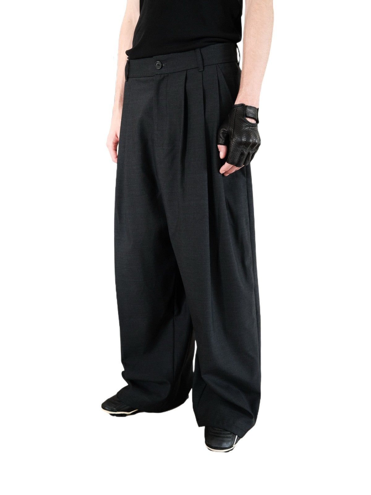 UNKNOWNWORLD Triple Pleated Wool Blend Trousers in Gray - On Male Model