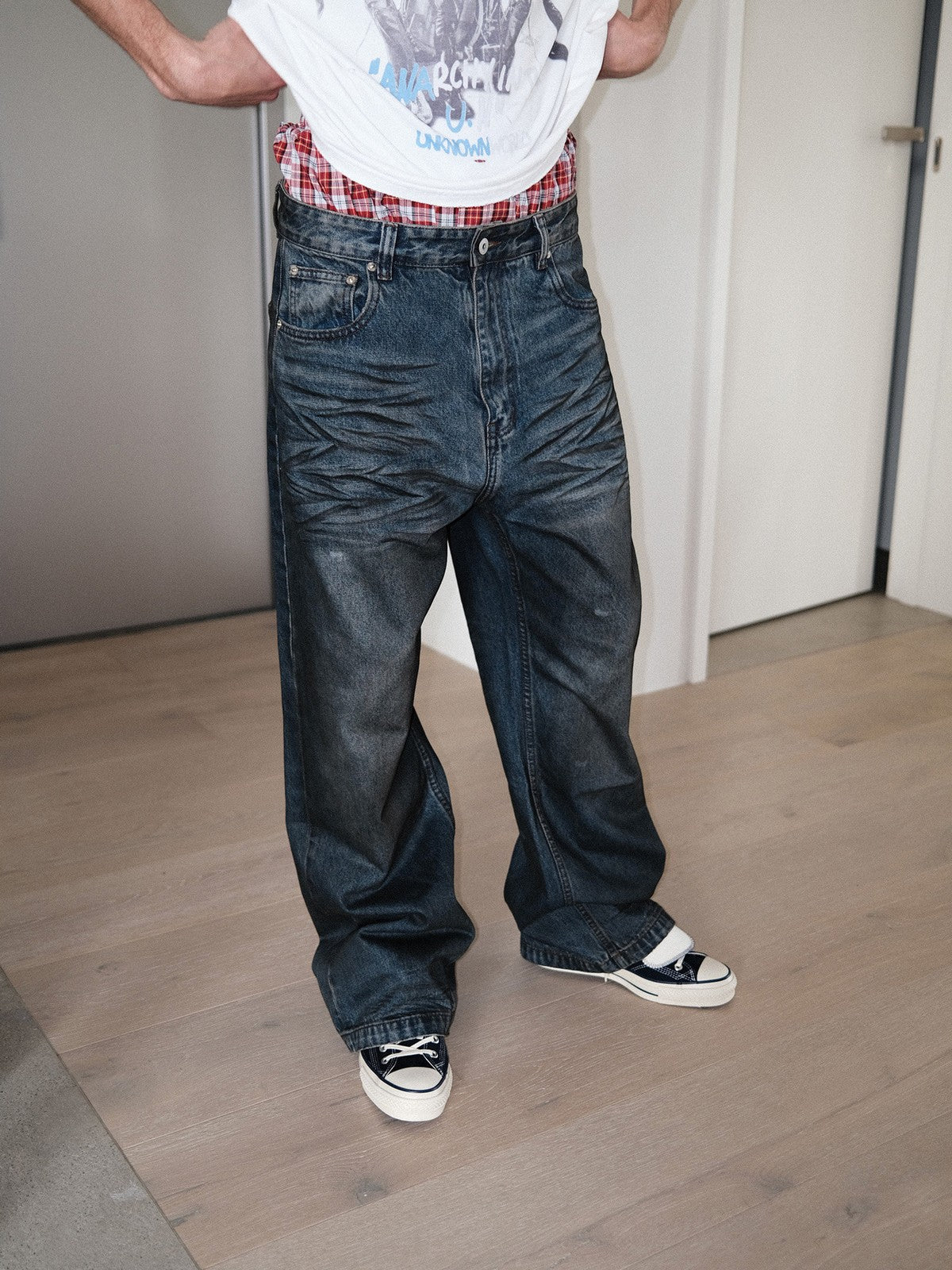 UNKNOWNWORLD Oil Stain Mud Dye Straight Jeans in Blue - On Model