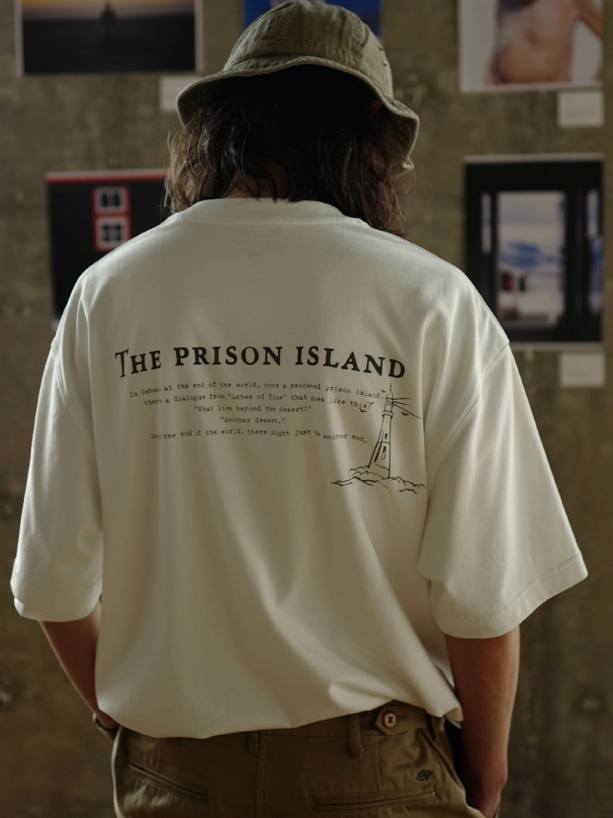 USAGE Air Spun Cotton Graphic T Shirt in White - On Model