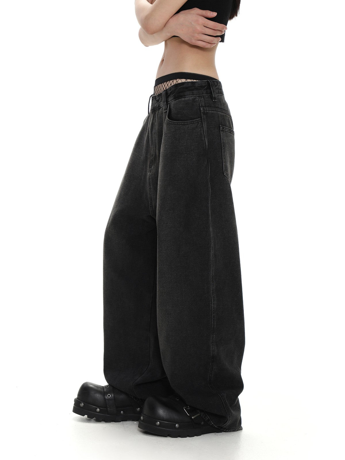MASONPRINCE Inside Out Washed High Waisted Jeans in Gray - On Model