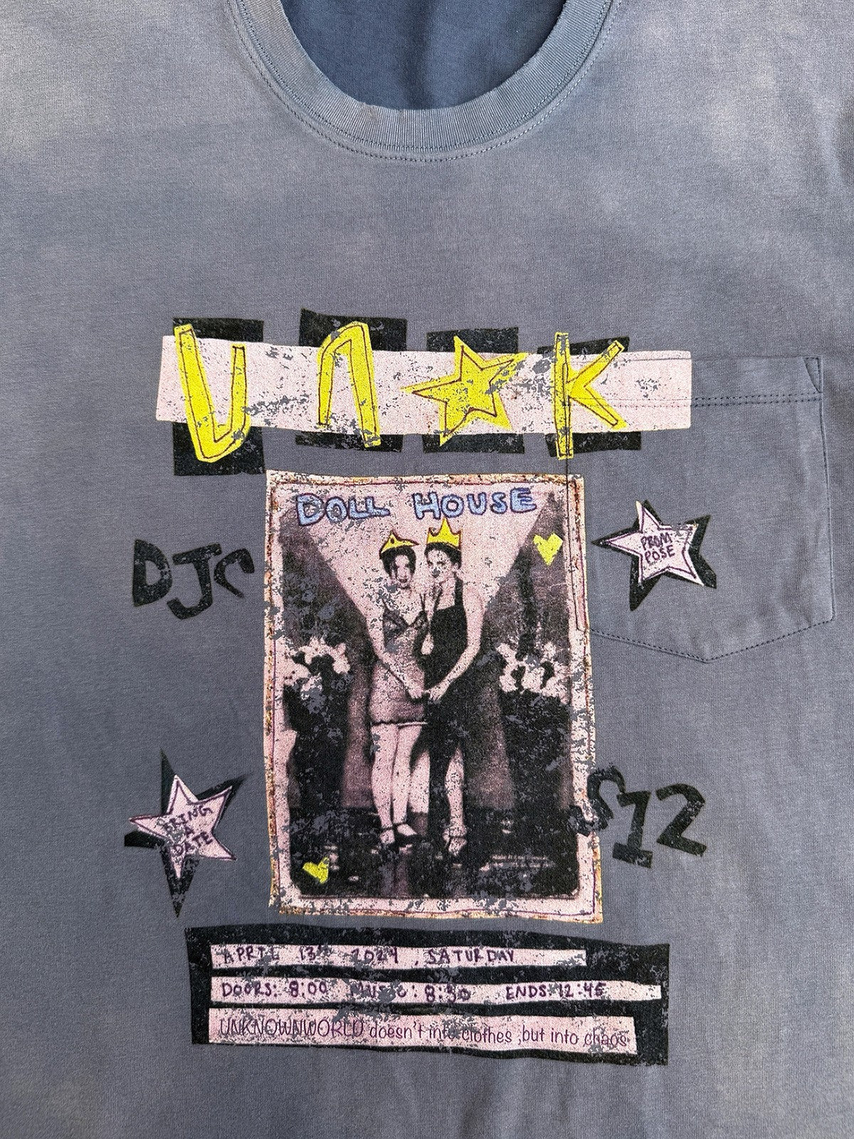 UNKNOWNWORLD Sun Faded Distressed Graphic T Shirt in Denim - Detail