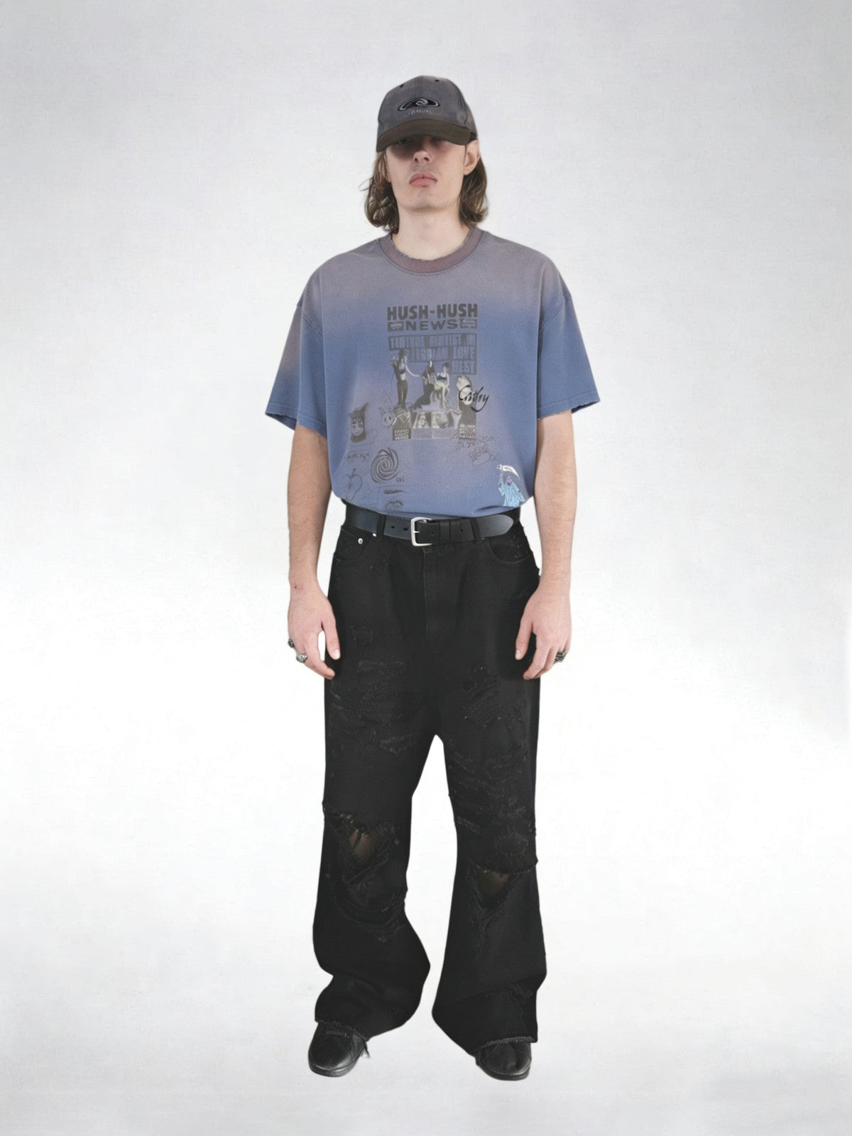 UNKNOWNWORLD Sun Faded Distressed Graphic T Shirt in Navy - On Male Model