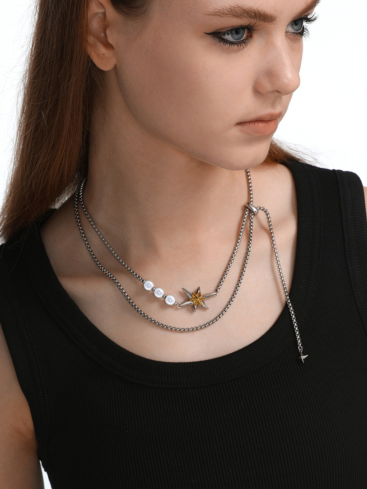 BLACKHEAD Star Pendant Pearl Layered Necklace in Gray - On Female Model