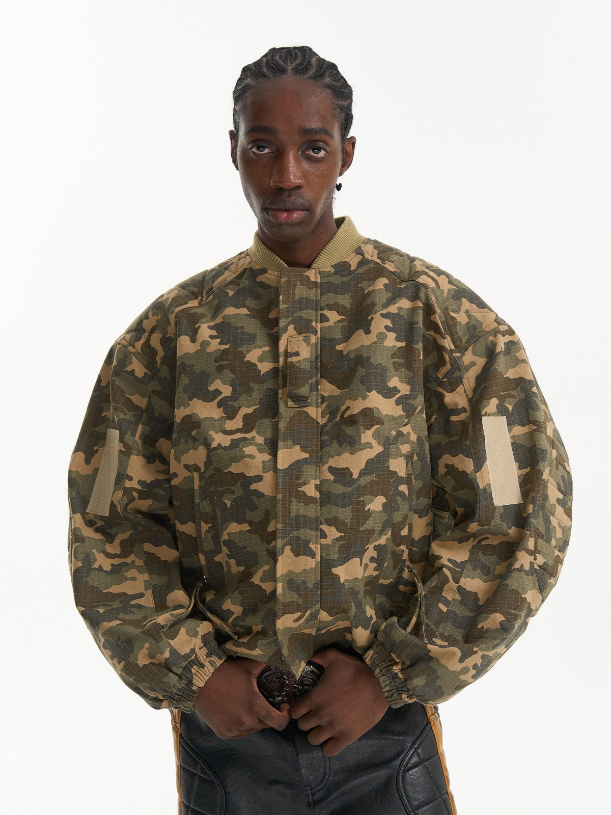 BLINDNOPLAN Heavyweight Cotton Camouflage Bomber in Beige - On Male Model