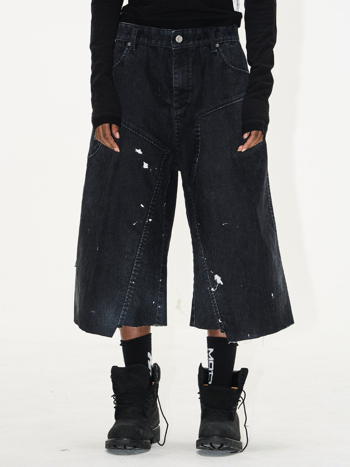 BLINDNOPLAN Ink Splatter Denim Carpenter Shorts in Black - On Model